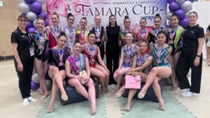Photo of the NZ Rhythmic gymnastics team at the Tamara Cup, Japan.